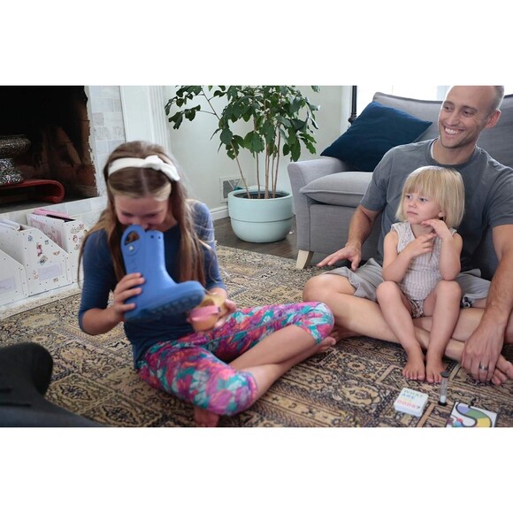 What are The Odds Best Party Games for All (Family Edition) New - Picture 5 of 7